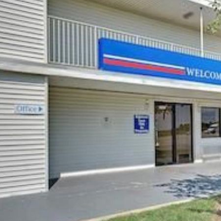 Motel 6 Chicago Southwest - Аурора Екстер'єр фото
