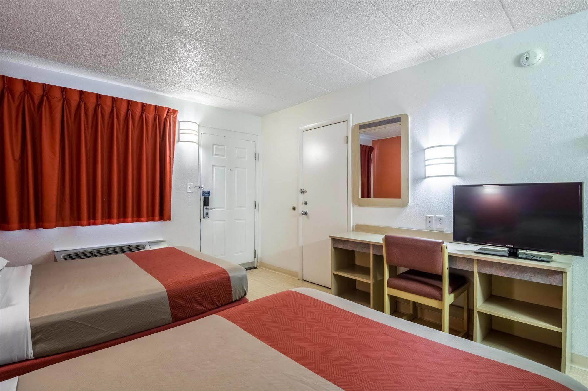 Motel 6 Chicago Southwest - Аурора Екстер'єр фото