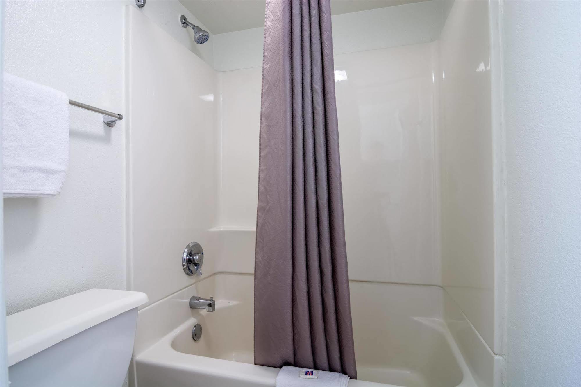 Motel 6 Chicago Southwest - Аурора Екстер'єр фото